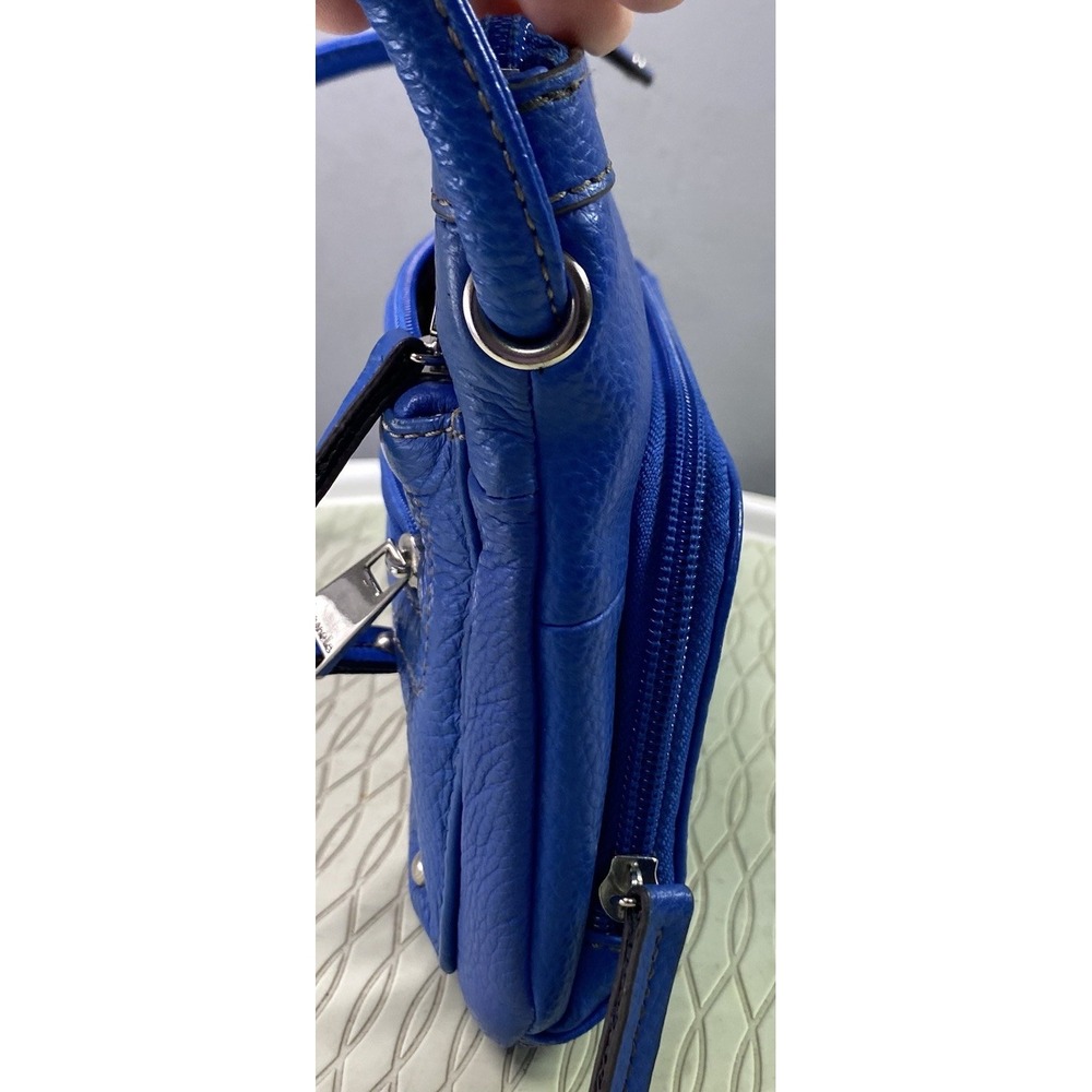 Tignanello Women's Leather Royal Blue Crossbody Purse Tons Pockets 7.5x9x1.5" - Picture 5 of 15